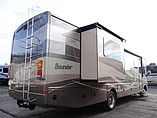 2015 Fleetwood Bounder Photo #23