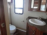 2015 Fleetwood Bounder Photo #11