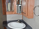 2015 Fleetwood Bounder Photo #15