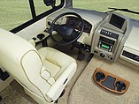 2015 Fleetwood Bounder Photo #10