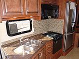 2015 Fleetwood Bounder Photo #10
