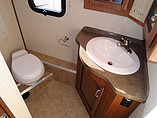 2015 Fleetwood Bounder Photo #11