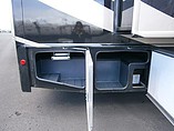 2016 Fleetwood Bounder Photo #5
