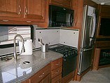 2016 Fleetwood Bounder Photo #21