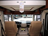2016 Fleetwood Bounder Photo #17