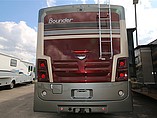2016 Fleetwood Bounder Photo #8