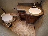 2016 Fleetwood Bounder Photo #22