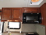 2016 Fleetwood Bounder Photo #17