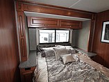 2016 Fleetwood Bounder Photo #21