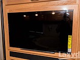 2016 Fleetwood Bounder Photo #41