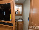 2016 Fleetwood Bounder Photo #49