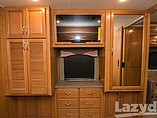2016 Fleetwood Bounder Photo #53