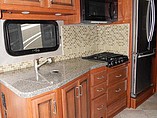 2015 Fleetwood Bounder Photo #12