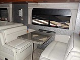 2015 Fleetwood Bounder Photo #17