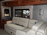 2015 Fleetwood Bounder Photo #18