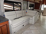 2015 Fleetwood Bounder Photo #22