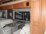 2015 Fleetwood Bounder Photo #12