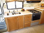 2003 Fleetwood Bounder Photo #32