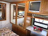 2003 Fleetwood Bounder Photo #42