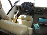 2011 Fleetwood Bounder Photo #8