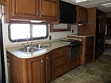 2011 Fleetwood Bounder Photo #13