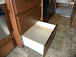 2011 Fleetwood Bounder Photo #25