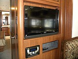 2011 Fleetwood Bounder Photo #26
