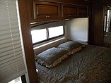 2011 Fleetwood Bounder Photo #37