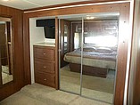 2011 Fleetwood Bounder Photo #38