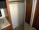 2011 Fleetwood Bounder Photo #42