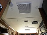 2011 Fleetwood Bounder Photo #51
