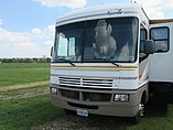 2003 Fleetwood Bounder Photo #2