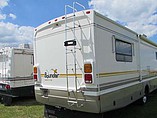 2003 Fleetwood Bounder Photo #4
