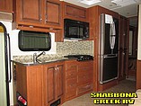 2015 Fleetwood Bounder Photo #11