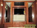 2015 Fleetwood Bounder Photo #21