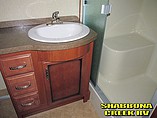 2015 Fleetwood Bounder Photo #23
