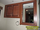 2015 Fleetwood Bounder Photo #25