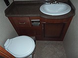 2015 Fleetwood Bounder Photo #11