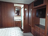 2015 Fleetwood Bounder Photo #12