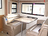 2015 Fleetwood Bounder Photo #6