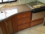 2015 Fleetwood Bounder Photo #12
