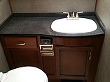 2015 Fleetwood Bounder Photo #17