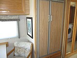 2001 Fleetwood Bounder Photo #22