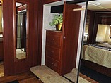 2011 Fleetwood Bounder Photo #22