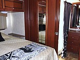 2011 Fleetwood Bounder Photo #25