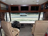 2013 Fleetwood Bounder Photo #12