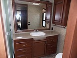 2013 Fleetwood Bounder Photo #19