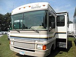 1997 Fleetwood Bounder Photo #2