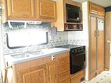 1997 Fleetwood Bounder Photo #11