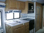 1998 Fleetwood Bounder Photo #9